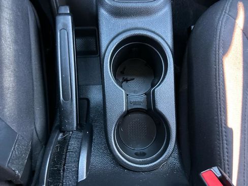 Used 2015 Jeep Wrangler Sport image 24