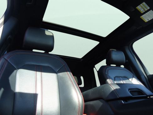 Used 2022 Ford Expedition Limited image 29