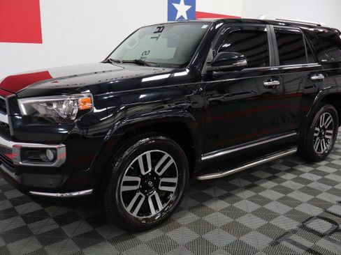 Used 2019 Toyota 4Runner Limited AWD/4WD image 3