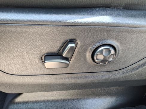 Used 2021 RAM 1500 Big Horn AWD/4WD image 15