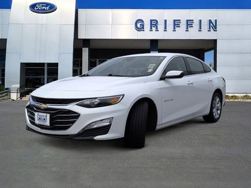 Used 2025 Chevrolet Malibu LT FWD image 11