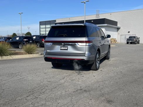Used 2022 Lincoln Navigator Reserve image 8
