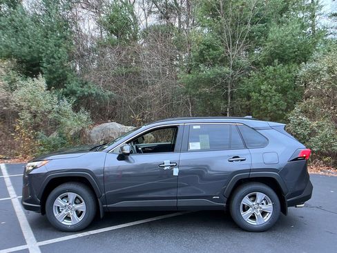 New 2025 Toyota RAV4 XLE w/ Weather Package image 2