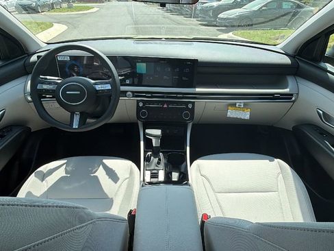 New 2026 Hyundai Tucson SEL image 24