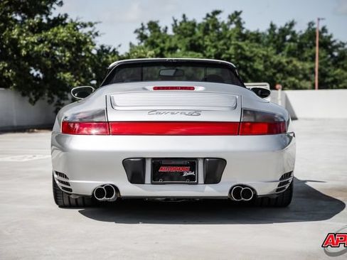 Used 2004 Porsche 911 Carrera 4S AWD/4WD image 17