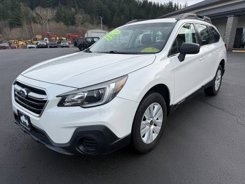 Used 2018 Subaru Outback 2.5i image 1