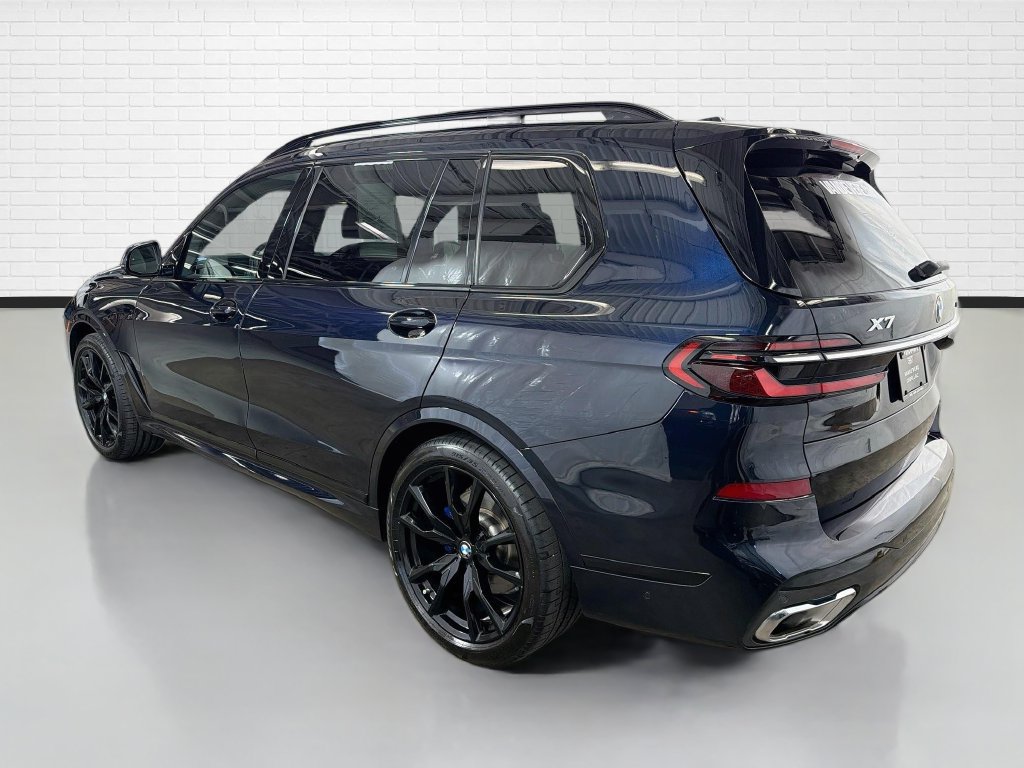 Used 2024 BMW X7 xDrive40i w/ Executive Package AWD/4WD image 7