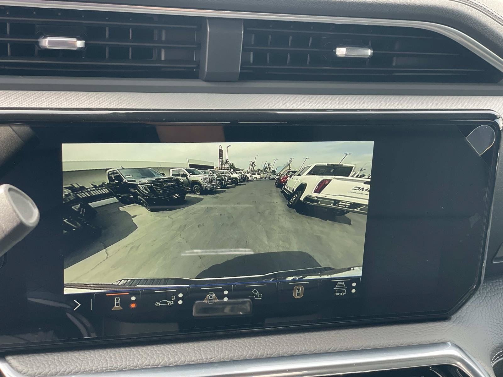 New 2026 GMC Sierra 3500 Denali w/ Denali Reserve Package AWD/4WD image 15