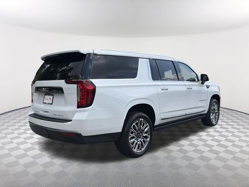 Used 2024 GMC Yukon XL Denali Ultimate AWD/4WD image 6