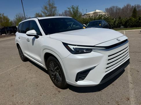 Used 2024 Lexus TX 350 AWD w/ Captains Chair Package image 3