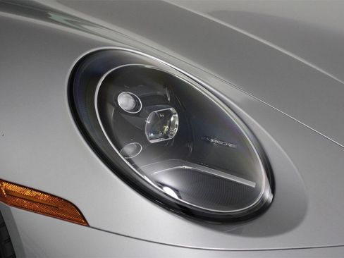 Used 2023 Porsche 911 Carrera 4S image 28