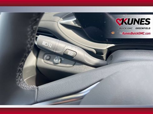 New 2026 Buick Envista Sport Touring w/ Convenience I Package FWD image 17
