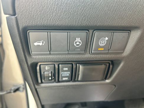 Used 2018 INFINITI QX80 4WD w/ Driver Assistance Package image 18