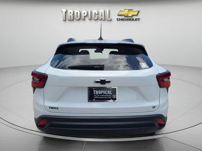 New 2026 Chevrolet Trax LT w/ Midnight Edition