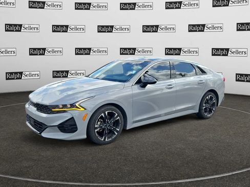 Used 2023 Kia K5 GT-Line image 2