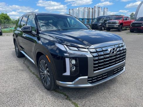 Used 2023 Hyundai Palisade Calligraphy w/ Cargo Package AWD/4WD image 4