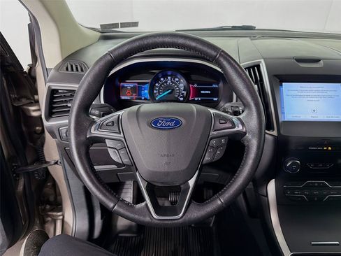 Used 2019 Ford Edge SEL w/ Equipment Group 201A AWD/4WD image 12