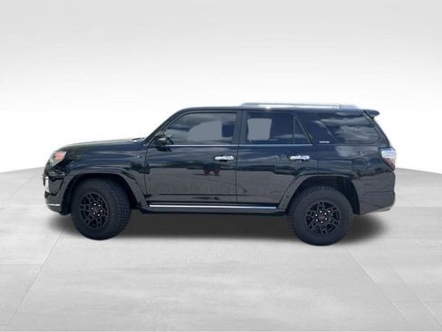 Used 2022 Toyota 4Runner Limited AWD/4WD image 4