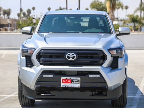 Used 2024 Toyota Tacoma SR5 AWD/4WD image 3