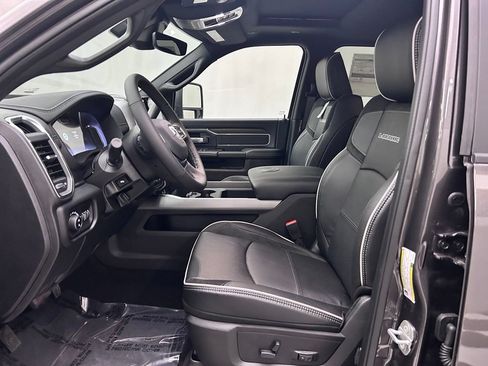 New 2026 RAM 2500 Laramie w/ Night Edition AWD/4WD image 12
