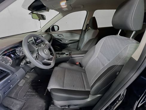 Used 2023 Nissan Rogue SV AWD/4WD image 10