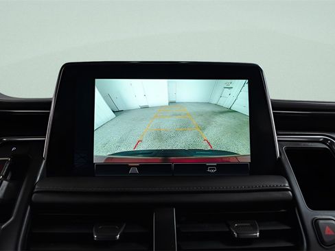 Used 2023 GMC Yukon SLE image 16