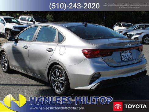 Used 2023 Kia Forte LXS image 9