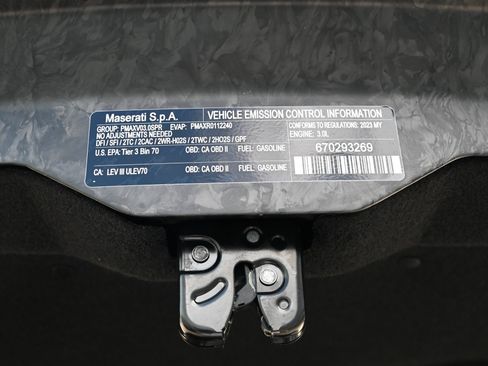 Used 2023 Maserati MC20 Coupe RWD image 39