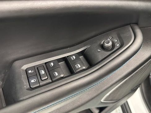 Used 2024 Jeep Grand Cherokee Trailhawk w/ Luxury Tech Group III image 21