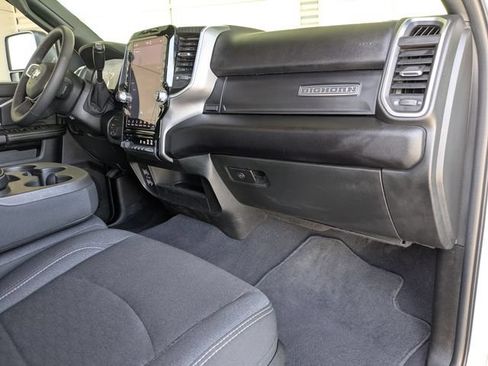 Used 2025 RAM 2500 Big Horn AWD/4WD image 4
