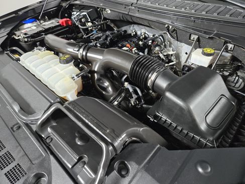 Used 2024 Lincoln Navigator Premiere image 20