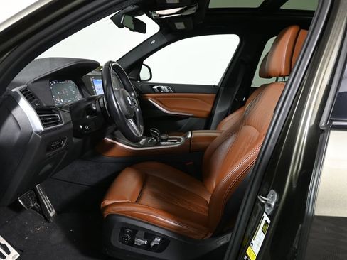 Used 2023 BMW X5 M50i w/ Executive Package AWD/4WD image 3