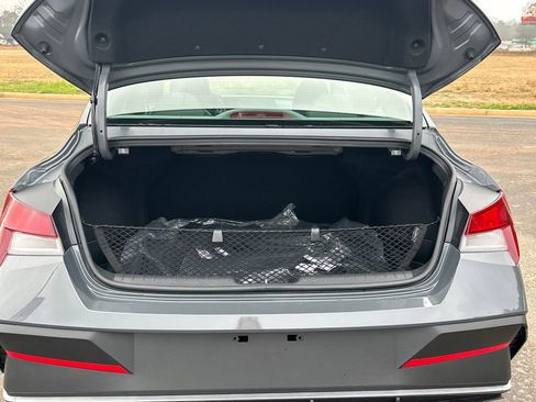 New 2026 Hyundai Elantra Sport image 18