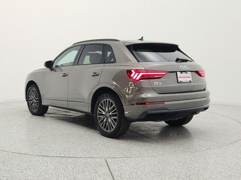 Used 2023 Audi Q3 2.0T Premium w/ Convenience Package AWD/4WD image 7