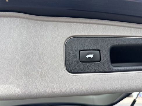 Used 2017 Honda Odyssey EX-L image 12
