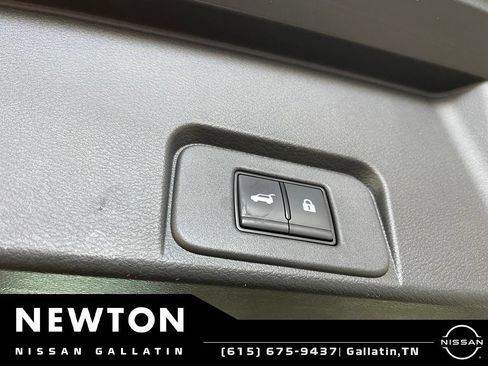 Used 2023 Nissan Rogue SV w/ SV Premium Package AWD/4WD image 25