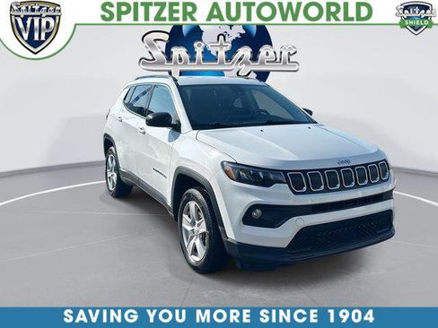 Certified 2022 Jeep Compass Latitude w/ Convenience Group image 2