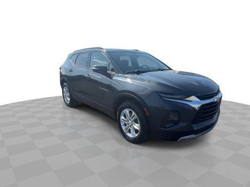 Used 2020 Chevrolet Blazer LT FWD image 2