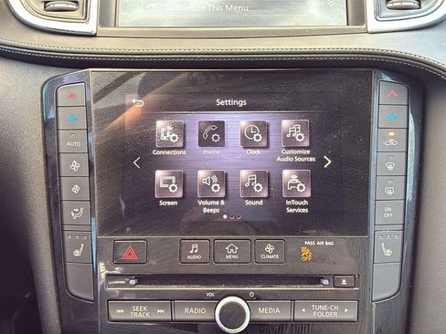 Used 2021 INFINITI QX50 Luxe w/ Appearance Package FWD image 10