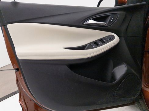 Used 2021 Buick Encore GX Preferred image 24