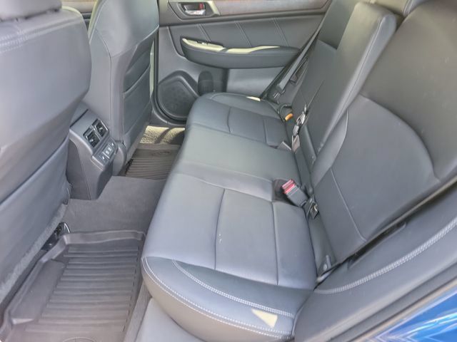 Used 2019 Subaru Outback 2.5i Limited AWD/4WD image 18