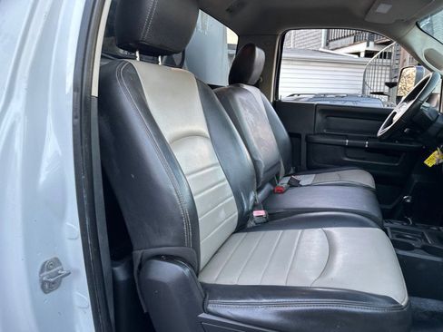 Used 2011 RAM 4500 4x4 Regular Cab w/ PWR & Remote Entry Group image 30