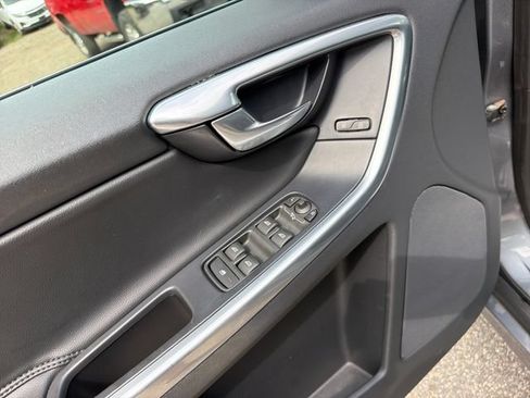 Used 2016 Volvo XC60 T5 Premier AWD/4WD image 13