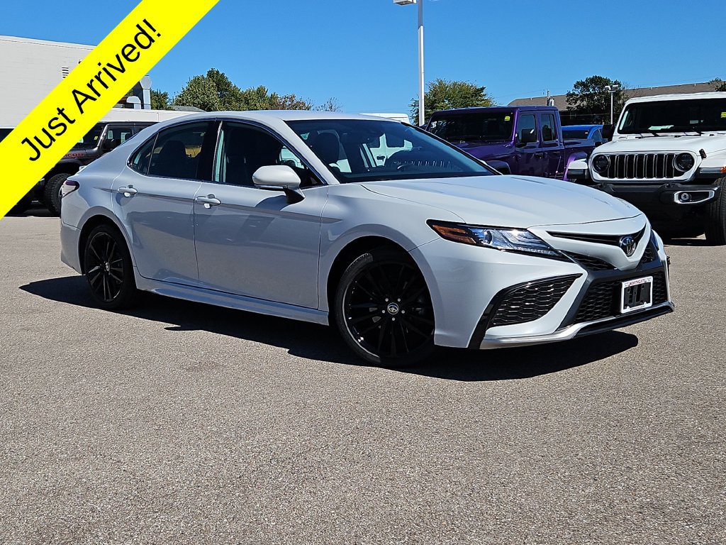 Used 2024 Toyota Camry XSE FWD image 31