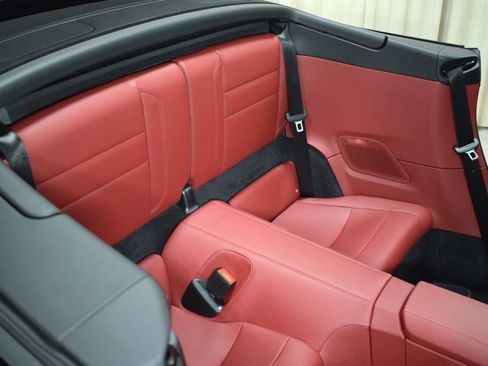 Used 2024 Porsche 911 Carrera 4S AWD/4WD image 19