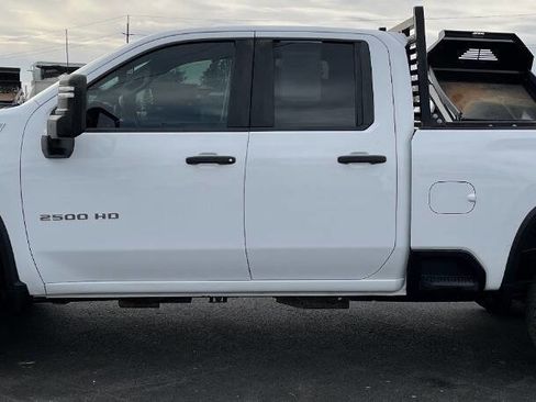 Used 2021 Chevrolet Silverado 2500 W/T w/ WT Convenience Package image 8