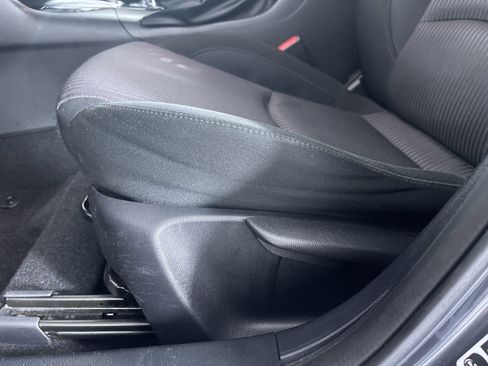 Used 2015 MAZDA MAZDA3 i Touring w/ Technology Package image 13