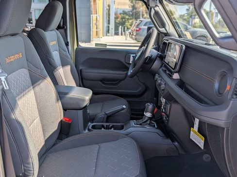 New 2026 Jeep Gladiator Mojave w/ Steel Bumper Group image 20