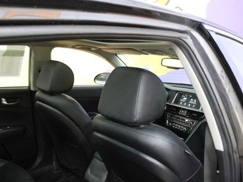 Used 2019 Kia Optima S w/ S Panoramic Sunroof Package FWD image 10