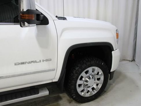 Used 2016 GMC Sierra 2500 Denali w/ Duramax Plus Package image 39